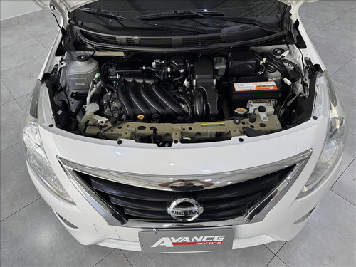 Nissan Versa 1.6 16V FLEXSTART UNIQUE 4P XTRONIC