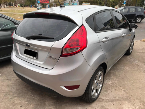 Imagen 3 de 6 de Ford Fiesta Kinetic Design 2013 1.6 Design 120cv Titanium