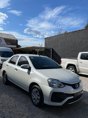 Toyota Etios 1.5 Sedan X l18