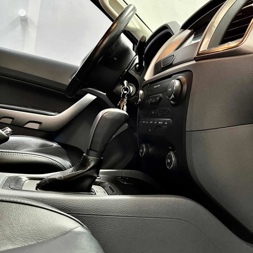 Imagen 22 de 25 de Ford Ranger 2019 3.2 Cd Limited Tdci 200cv Automática