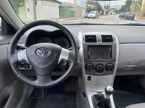Imagem 13 de 14 de Toyota Corolla 2014 1.8 16v Gli Flex 4p