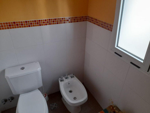 Casa En Barrio Privado Chacras De Uribelarrea
