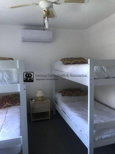 Casa Prolija Y Amplia, Con Ubicación Tranquila- Ref: 1610