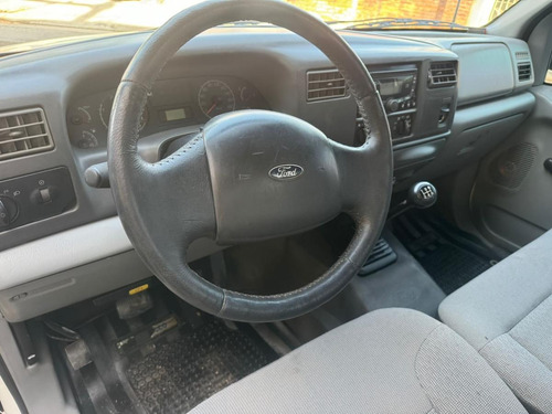 Ford F-100 3.9 Cab. Doble Xl Plus Mp3+4x4