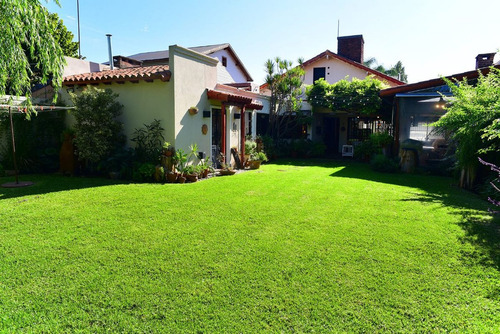 Venta Casa Castelar Norte 6 Amb Lote 650m