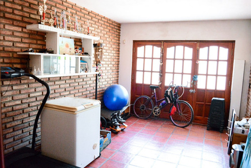 Casa En Granadero Baigorria