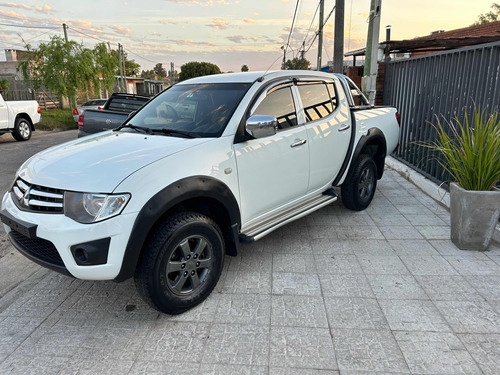 Mitsubishi L200 2.5 Cd 4wd High-power Di-d 178cv Mt