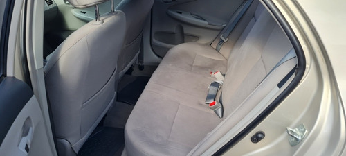 Imagen 8 de 13 de Toyota Corolla 2014 1.8 Xli Mt 136cv