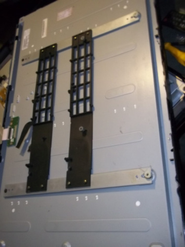 Kit Lampadas Tv Lcd Cce D32