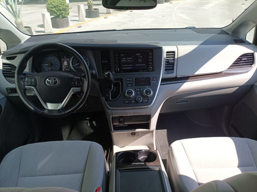 Toyota Sienna 3.5 Xle At
