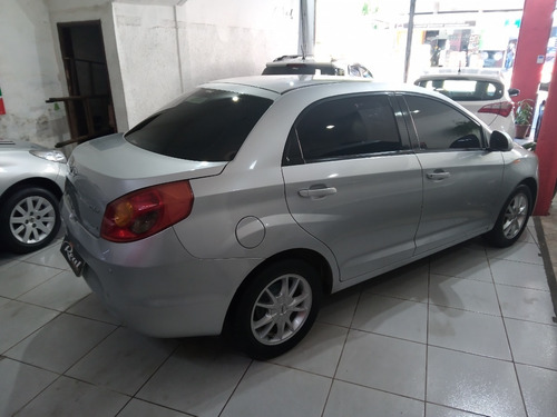 Imagem 6 de 8 de Chery Celer Sedan 1.5