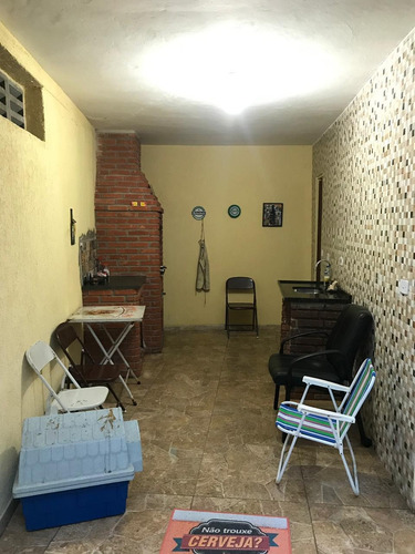 Sobrado De 3 Dormits, 3 Banheiros, Sala De Estar E Jantar