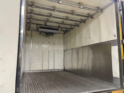 Iveco Daily 35s14 2018 *refrigerada Com Gancheira