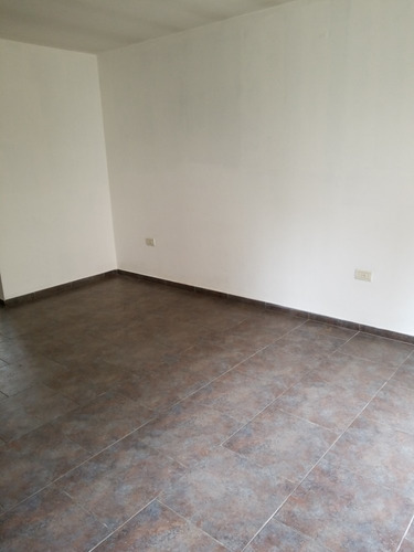 Imagen 4 de 11 de Nuevas Condiciones Duplex 4 Amb.con Cochera Monte Grande