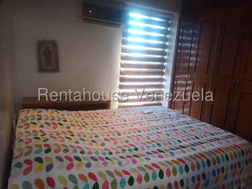 Yoselin Cabesas Vende Apartamento En Res El Mirador, 3h-2b Yc 25-16619