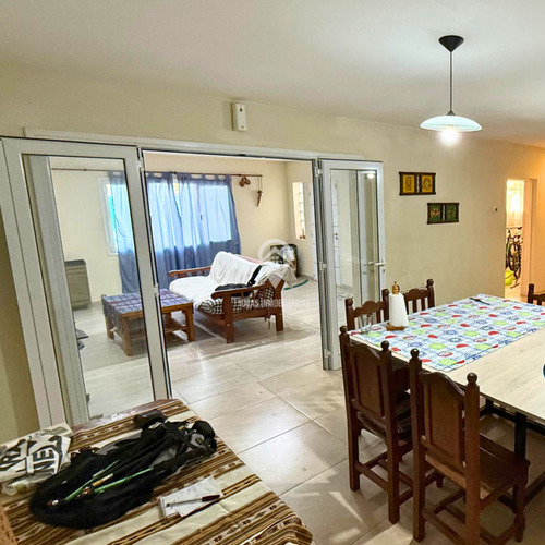 Casa En Venta Con Pileta Y Quincho | Barrio Los Cerezos Ii, Plottier