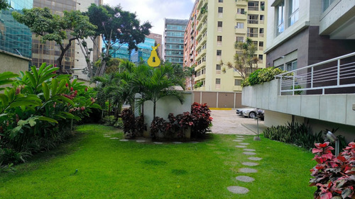 Alquiler / Campo Alegre/ 3 Habitaciones/ 3 Baños / Aquiler $ 2900