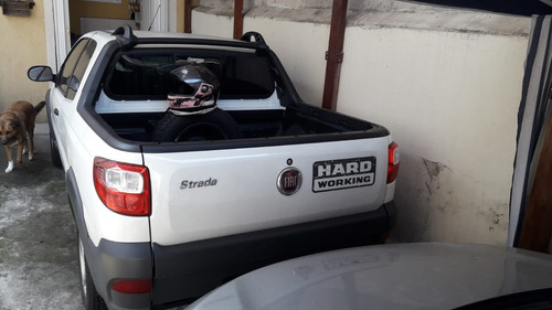 Fiat Strada 1.4 Hard Working Cab. Dupla Flex 3p