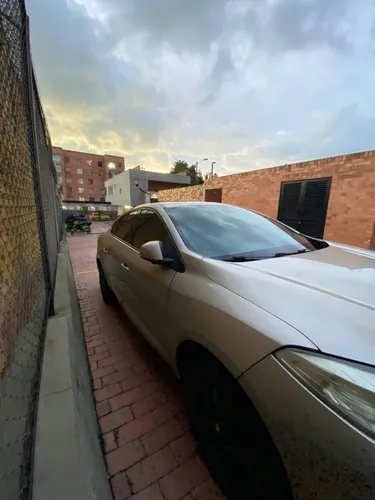 Renault Fluence 2.0 Privilege