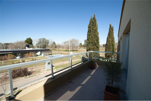 Imagen 19 de 30 de Casa En Venta.