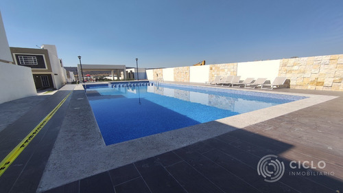 Imagen 27 de 30 de Casa En Venta Querétaro Cochera Techada