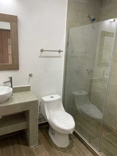 Hermosas Y Amplias Habitaciones Amuebladas Con Baño Para Una O Dos Personas