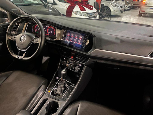 Volkswagen Jetta 1.4 250 TSI TOTAL R-LINE