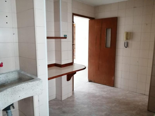 Apartamento En Arriendo