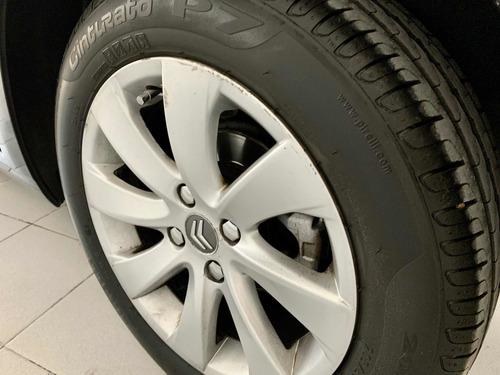 Imagen 5 de 15 de Citroën C4 2.0 Exclusive 2013