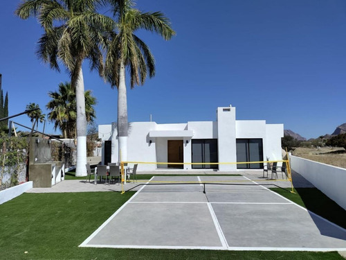 Se Vende Hermosa Casa En San Carlos Ubicada En El Country Club