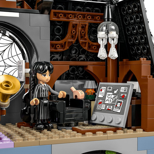 LEGO Wednesday 76781 - Wandinha e o dormitório de Enid