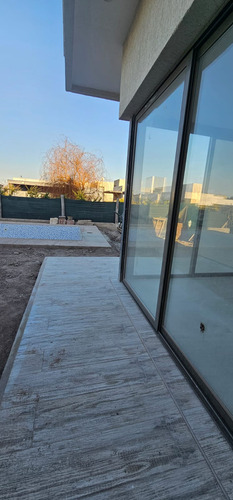 Casa En Venta En Barrio Privado Las Cortaderas 2