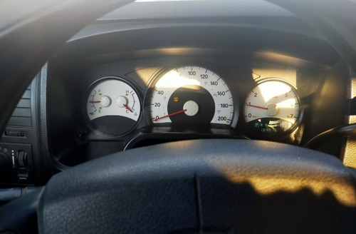 Imagen 5 de 8 de Dakota 2011 Pick Up 4 Puertas Slt Crewcab V6/3.7 Aut 4x2