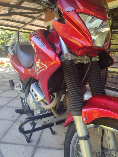 Imagen 10 de 12 de Honda Falcon 400