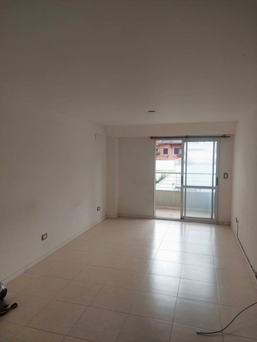 Departamento Monoambiente Saenz Peña, Profesional
