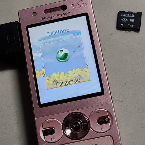 Sony Ericsson Walkman W705 Rosa Tiene Código, Con Cable De Carga, Memoria 1gb, !leer Descripcion!, Pantech, Benq, iPhone, Blackberry, Alcatel, W600 (Usado)