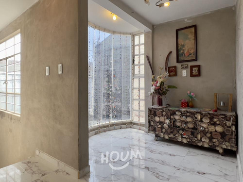 Casa En Alfredo Del Mazo, Ecatepec De Morelos Con 2 Recámaras, 225 M², Id: 149144