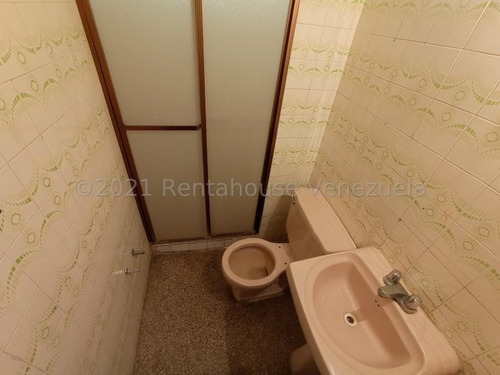 Imagen 22 de 30 de Apartamento En Venta Centro Este De Barquisimeto, Económico, Servicio Eléctrico Contante. Código 23-7839 Mz