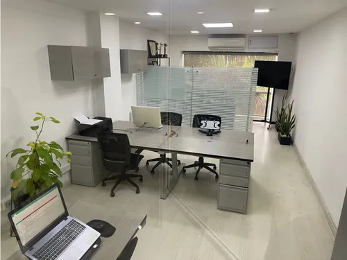 Oficina Para La Venta En Laureles