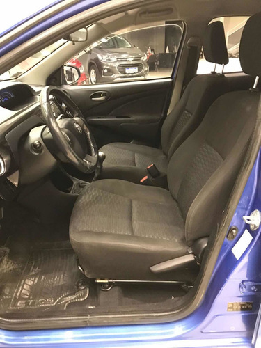 Imagen 13 de 16 de Toyota Etios 2014 1.5 Xls