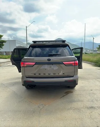 Toyota Sequoia 3.5 V6 Trd Pro
