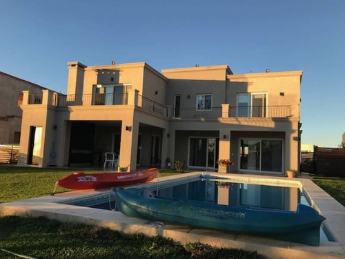 Imagen 2 de 30 de Casa En Venta En El Canton Islas Maroto Propiedades