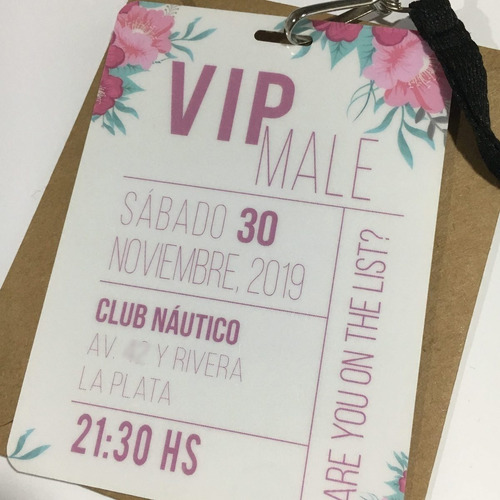 Invitación Pase Vip Simil Pvc 15 Años X 10 Cordon C/herraje