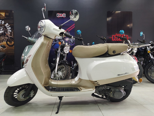 Imagen 19 de 25 de Scooter Vintage Exclusive 150 No Vespa Tienda Zanella Z Sur