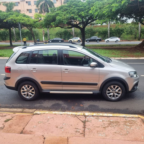 Volkswagen 0 SpaceCross 1.6 Mi Total Flex 8V