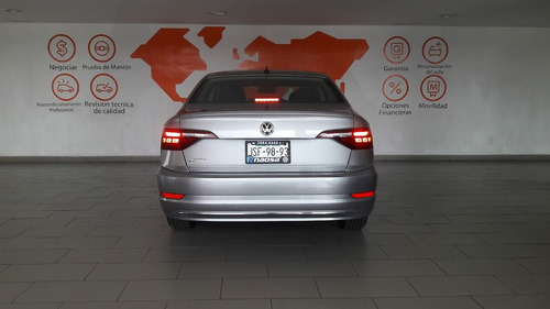 Imagen 5 de 13 de Volkswagen Jetta 2021