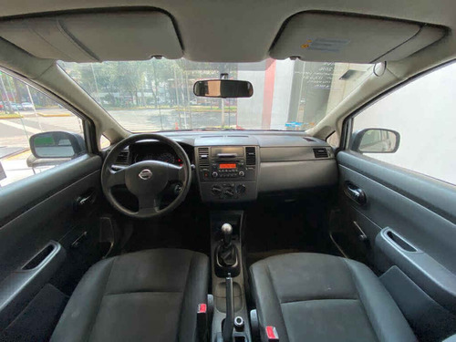 Imagen 8 de 15 de Nissan Tiida 2016 4p Sedán Drive L4/1.6 Man