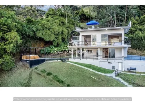 Finca En Venta En El Poblado. Casa En Venta En El Poblado. Propiedad De Inversión Para Airbnb Y Rentas Cortas En El Poblado