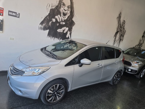 Imagen 4 de 15 de Nissan Note Exclusive 1.6 Cvt 2019