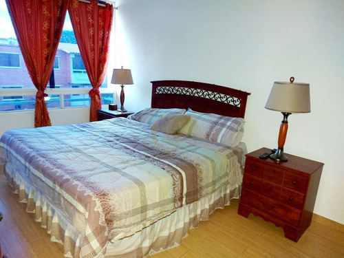 Imagen 10 de 17 de Town House En Venta Urb. Terrazas Del Valle - El Valle